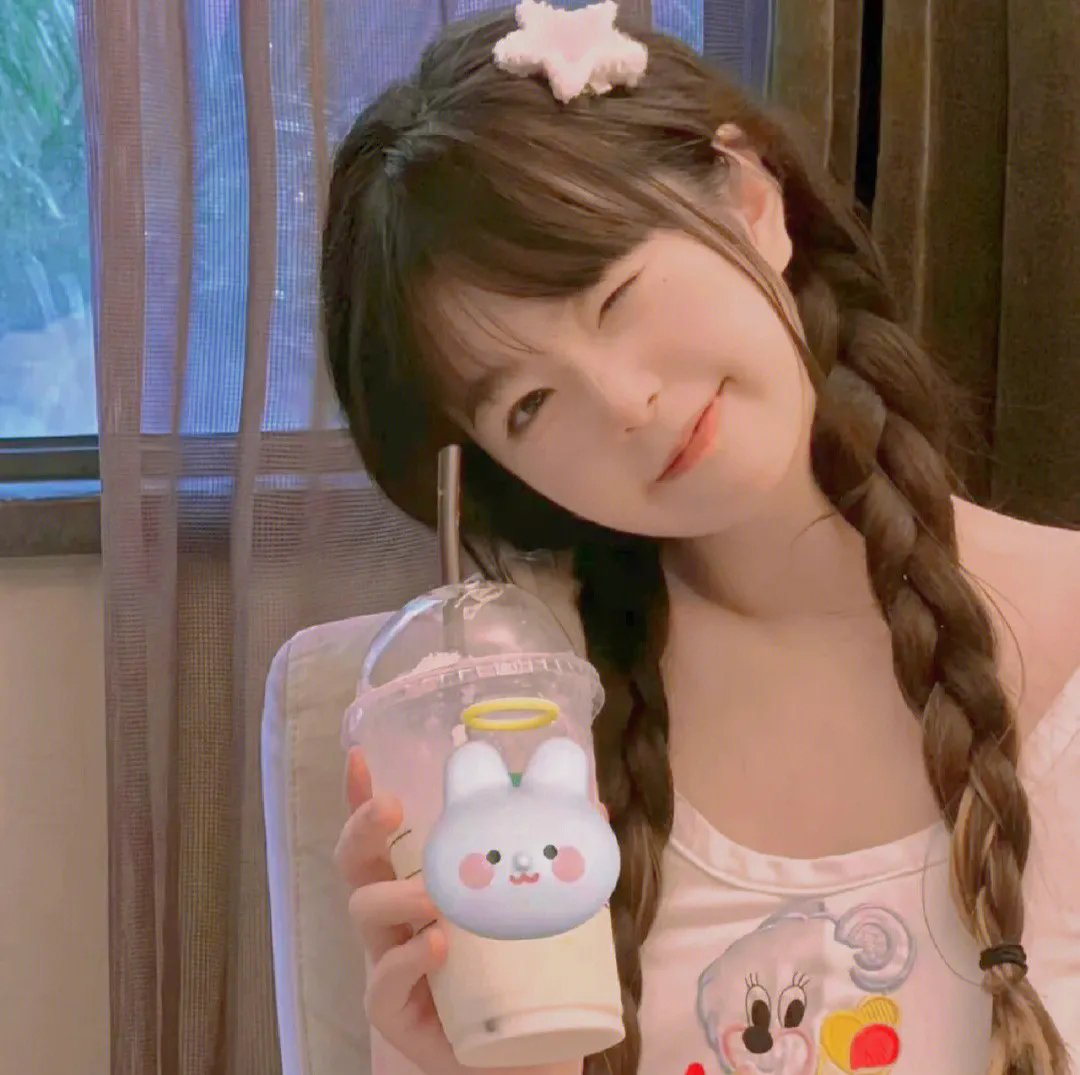 我老公的马甲，你也配穿